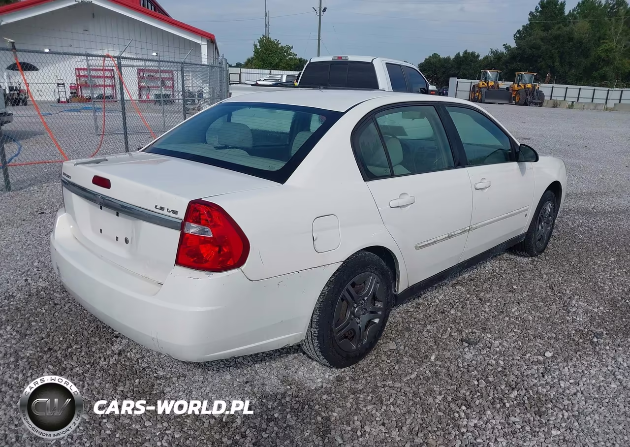 2007 Chevrolet Malibu Ls VIN:1G1ZS58N17F213375 - 4
