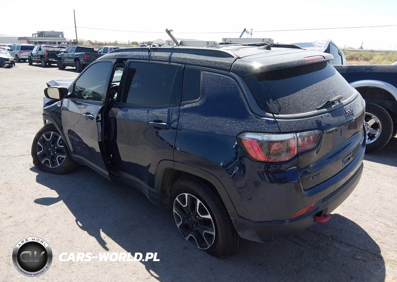 2019 Jeep Compass Trailhawk 4X4 VIN:3C4NJDDB5KT811370 - 3