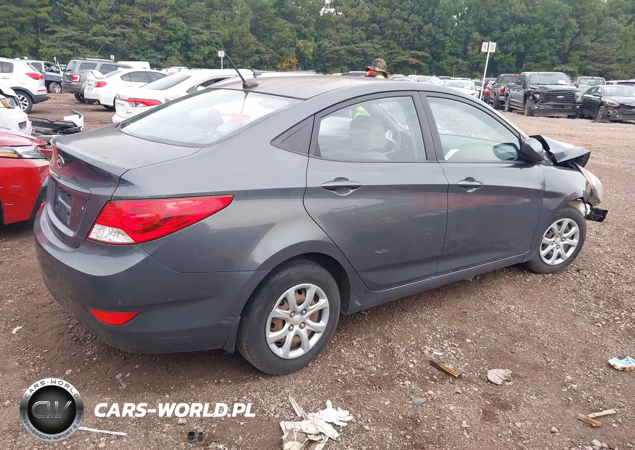 2012 Hyundai Accent Gls VIN:KMHCT4AE2CU193413 - 4