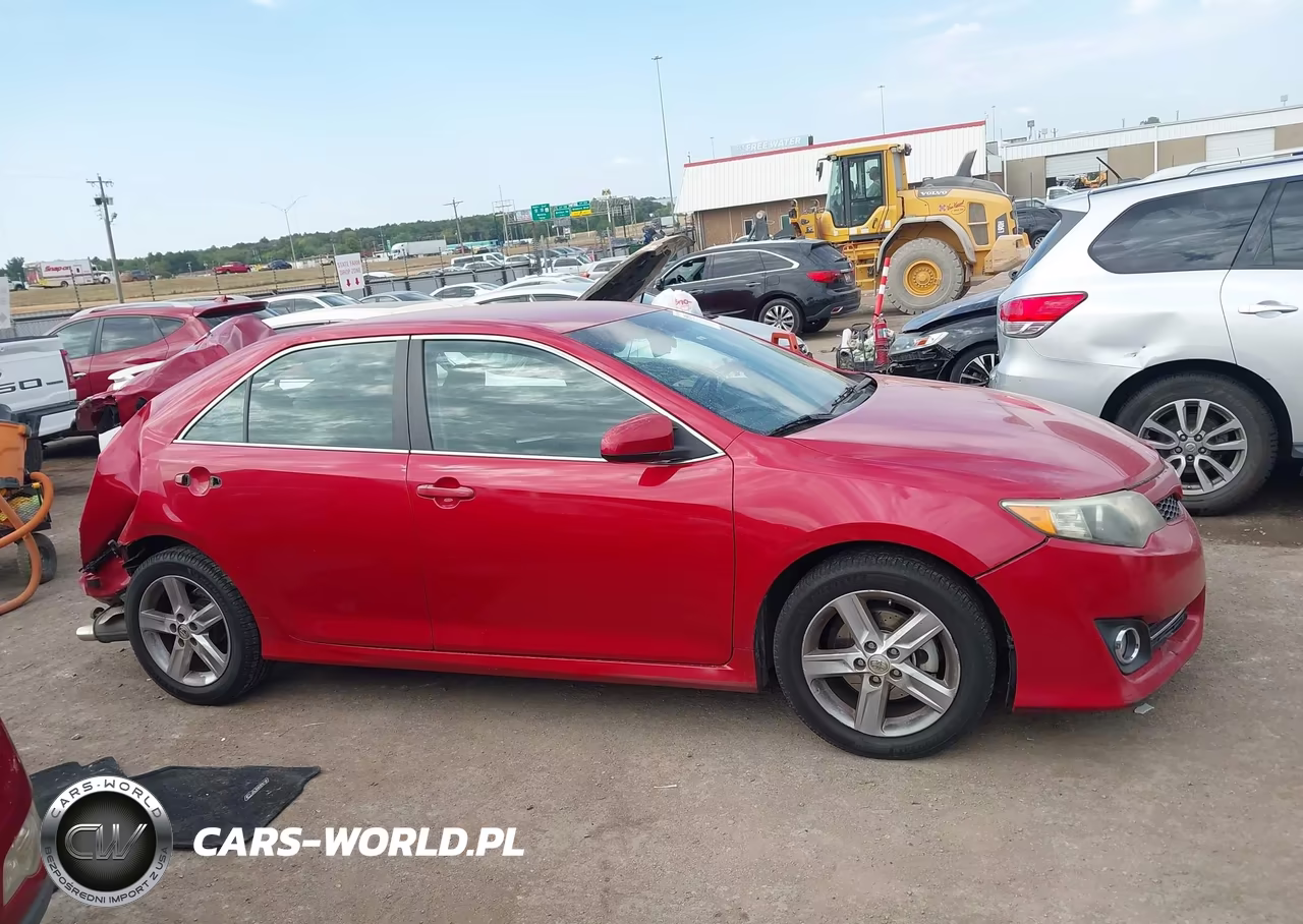 2014 Toyota Camry Se VIN:4T1BF1FK8EU828119 - 14
