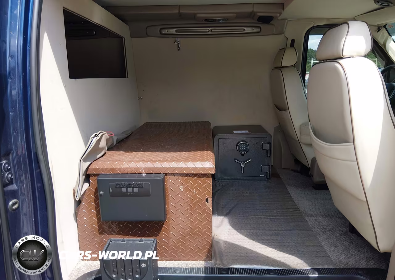 2005 Ford E-250 Recreational VIN:1FDNE24L75HA40815 - 8