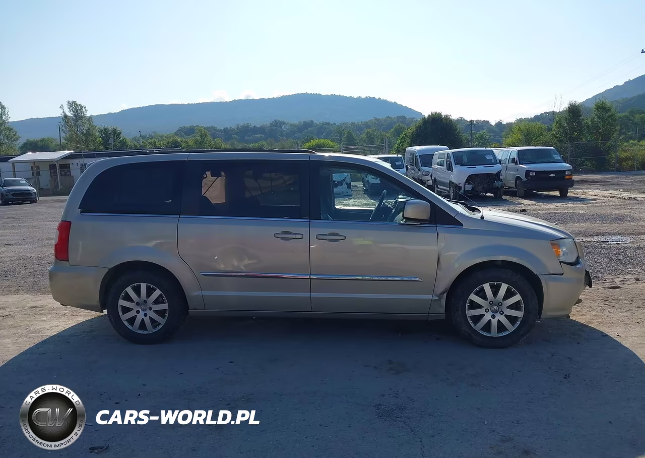 2013 Chrysler Town & Country Touring VIN:2C4RC1BG8DR741913 - 13