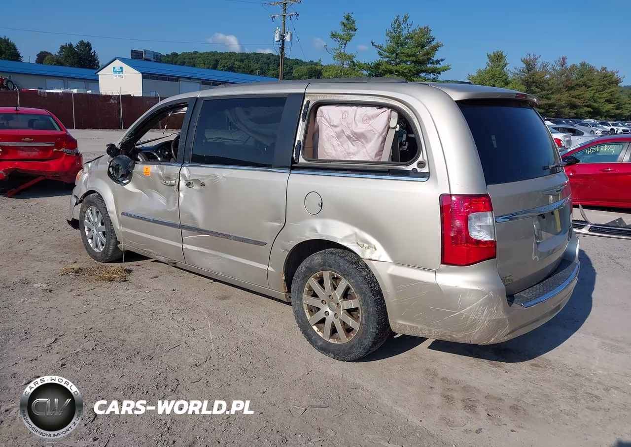 2013 Chrysler Town & Country Touring VIN:2C4RC1BG8DR741913 - 3
