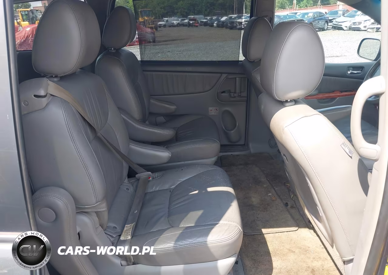 2010 Toyota Sienna Xle VIN:5TDYK4CC8AS332258 - 8