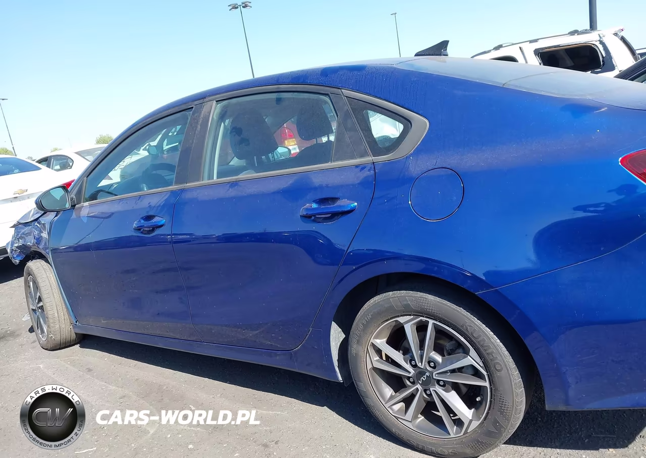 2023 Kia Forte Lxs VIN:3KPF24AD4PE684257 - 15