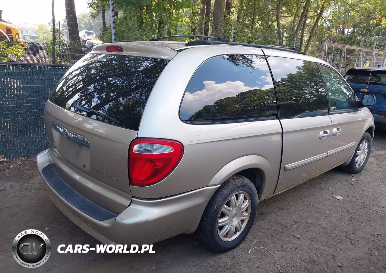 2007 Chrysler Town & Country Touring VIN:2A4GP54L67R274650 - 4