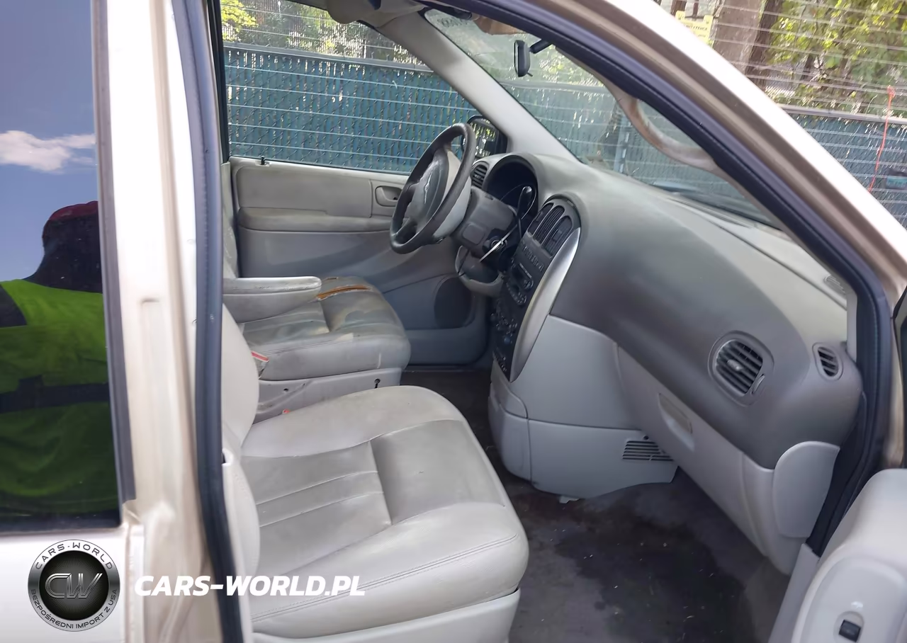 2007 Chrysler Town & Country Touring VIN:2A4GP54L67R274650 - 5