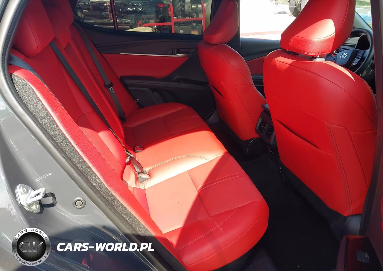 2026 Toyota Camry Xse VIN:4T1DAACK6TU231494 - 8