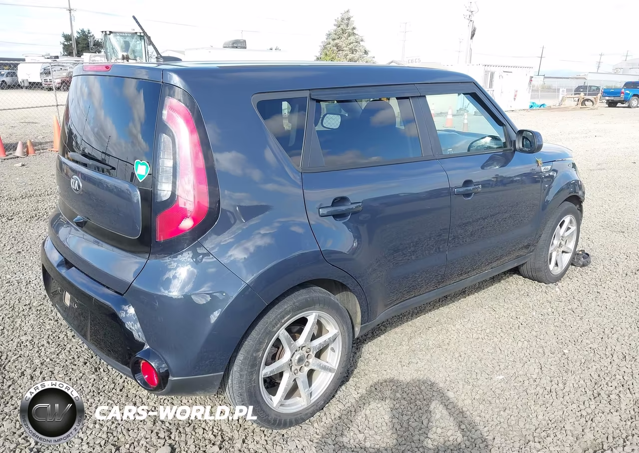 2016 Kia Soul + VIN:KNDJP3A51G7238064 - 4