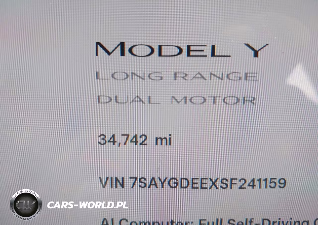 2025 Tesla Model Y Long Range Dual Motor All-Wheel Drive VIN:7SAYGDEEXSF241159 - 16