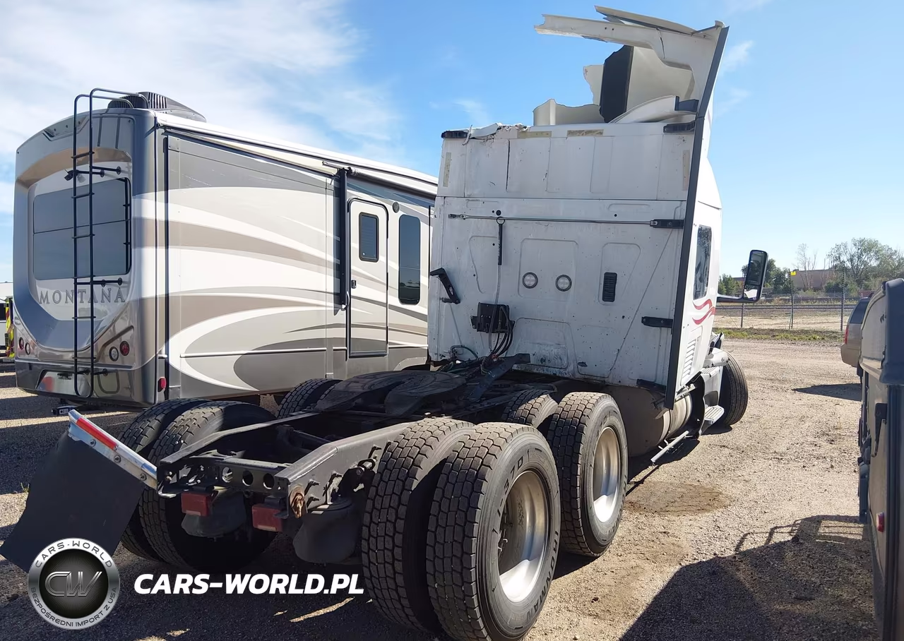2018 International Lt VIN:3HSDZAPR3JN524566 - 4