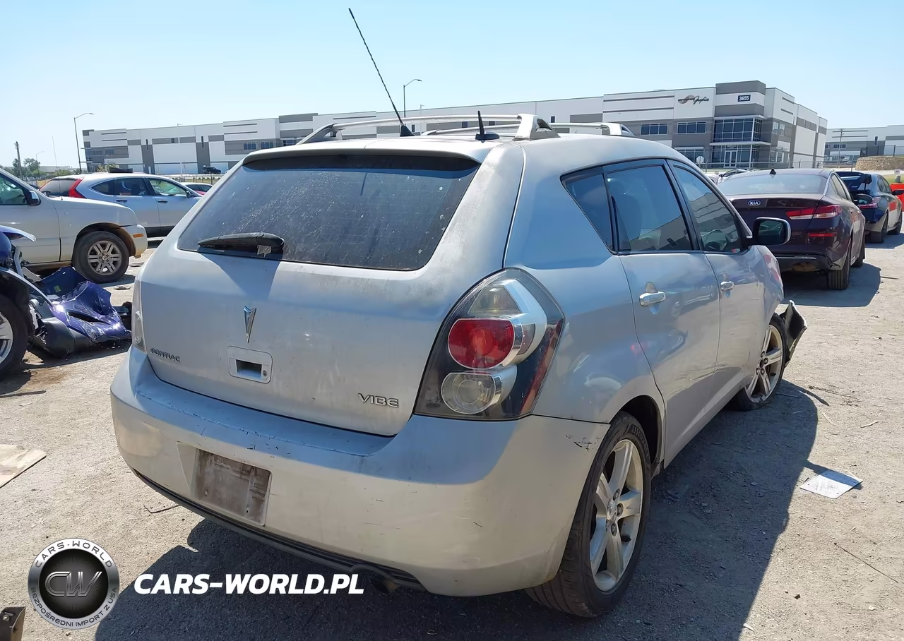 2009 Pontiac Vibe VIN:5Y2SP670X9Z414280 - 4