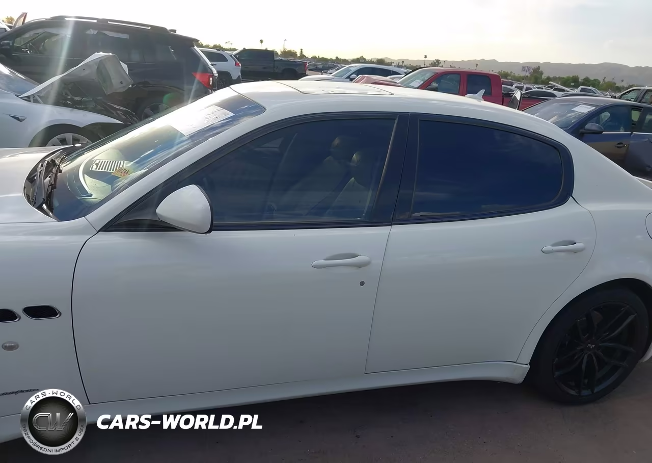 2011 Maserati Quattroporte S VIN:ZAM39JKA8B0054479 - 15