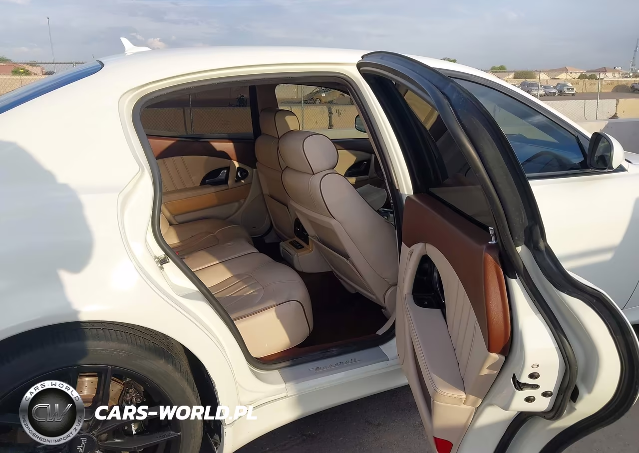 2011 Maserati Quattroporte S VIN:ZAM39JKA8B0054479 - 8