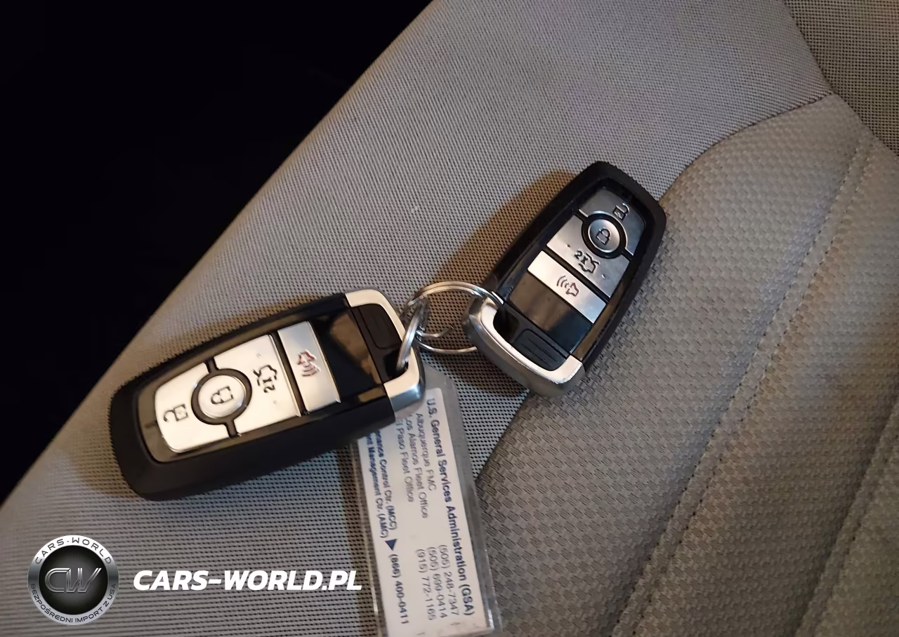 2018 Ford Fusion Hybrid S VIN:3FA6P0UU6JR273700 - 11