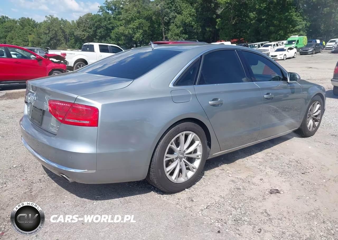 2012 Audi A8 4.2 (Tiptronic) (No Longer Orderable) VIN:WAUAVAFD6CN032736 - 4