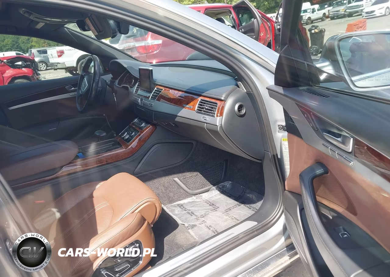 2012 Audi A8 4.2 (Tiptronic) (No Longer Orderable) VIN:WAUAVAFD6CN032736 - 5