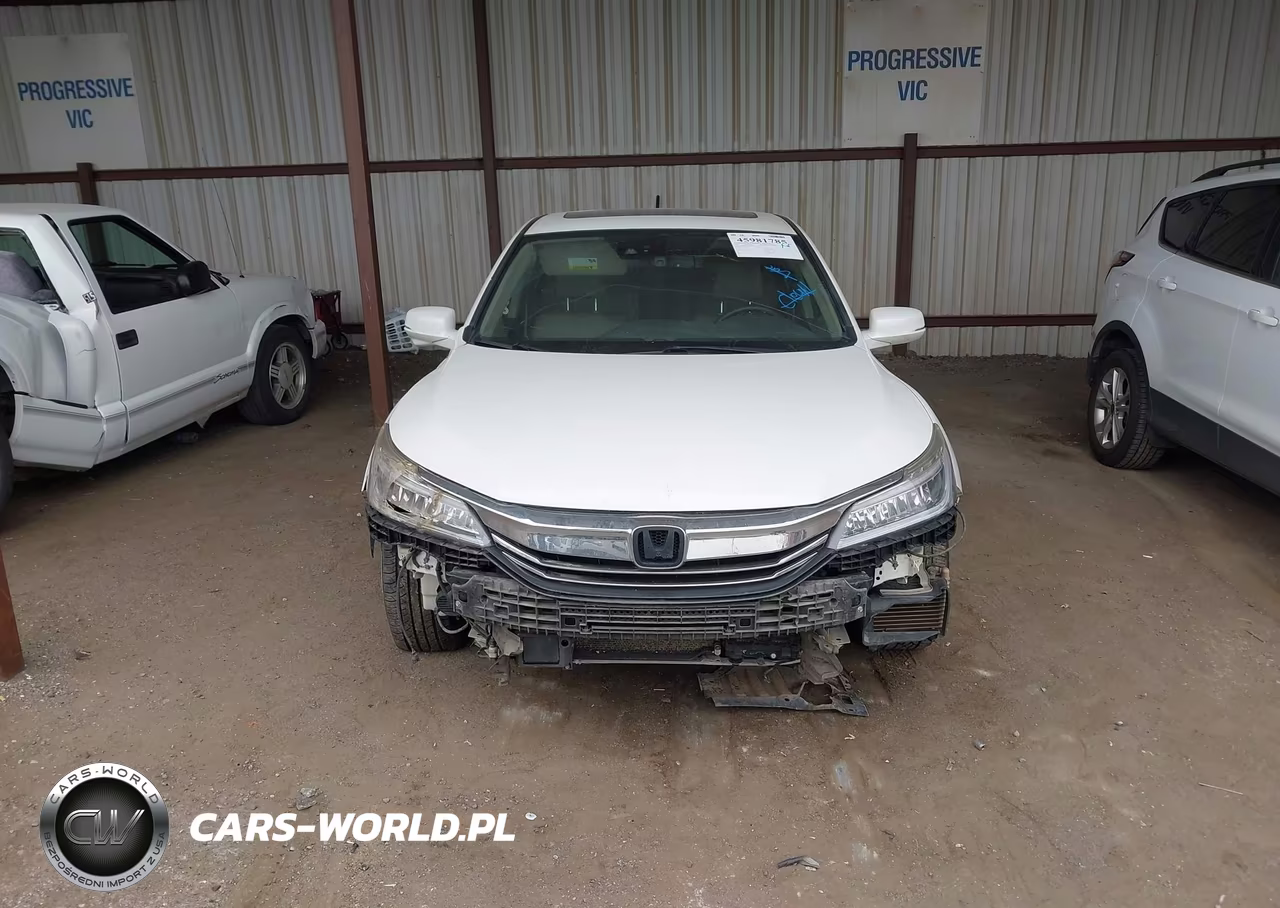 2017 Honda Accord Hybrid Touring VIN:JHMCR6F73HC006796 - 12