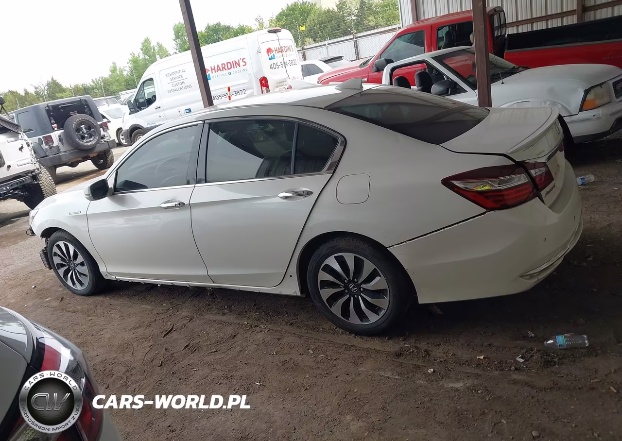 2017 Honda Accord Hybrid Touring VIN:JHMCR6F73HC006796 - 14