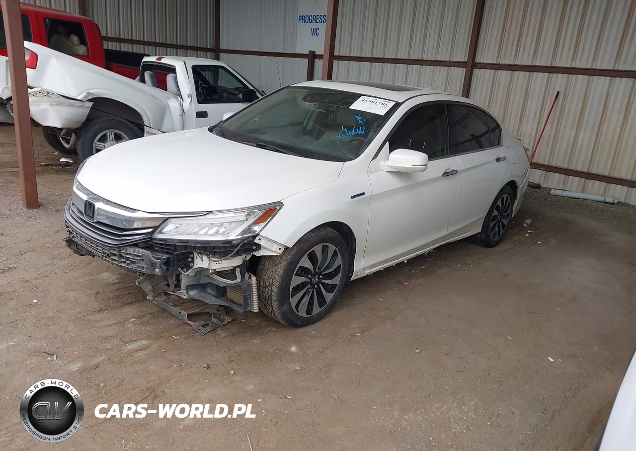 2017 Honda Accord Hybrid Touring VIN:JHMCR6F73HC006796 - 2
