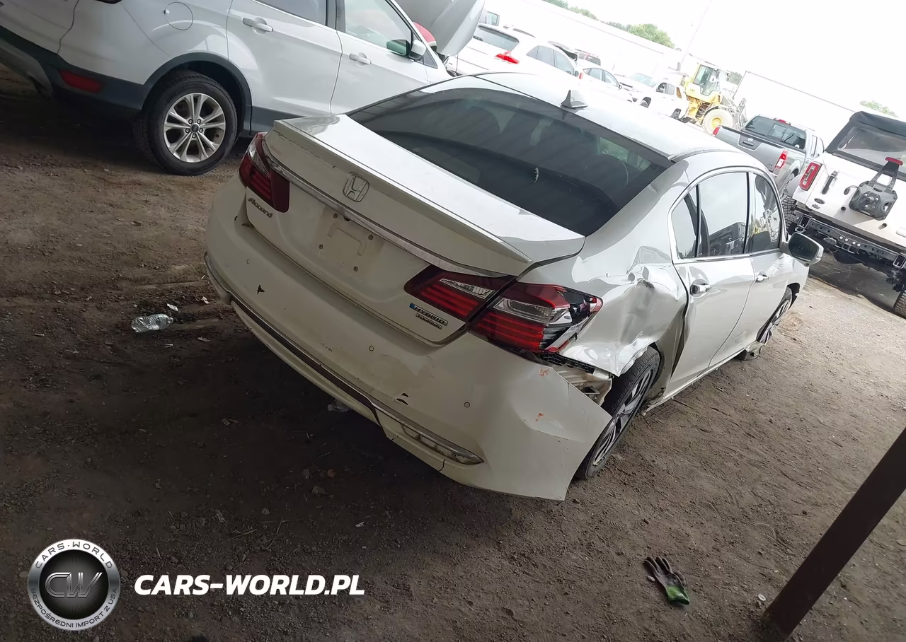 2017 Honda Accord Hybrid Touring VIN:JHMCR6F73HC006796 - 4