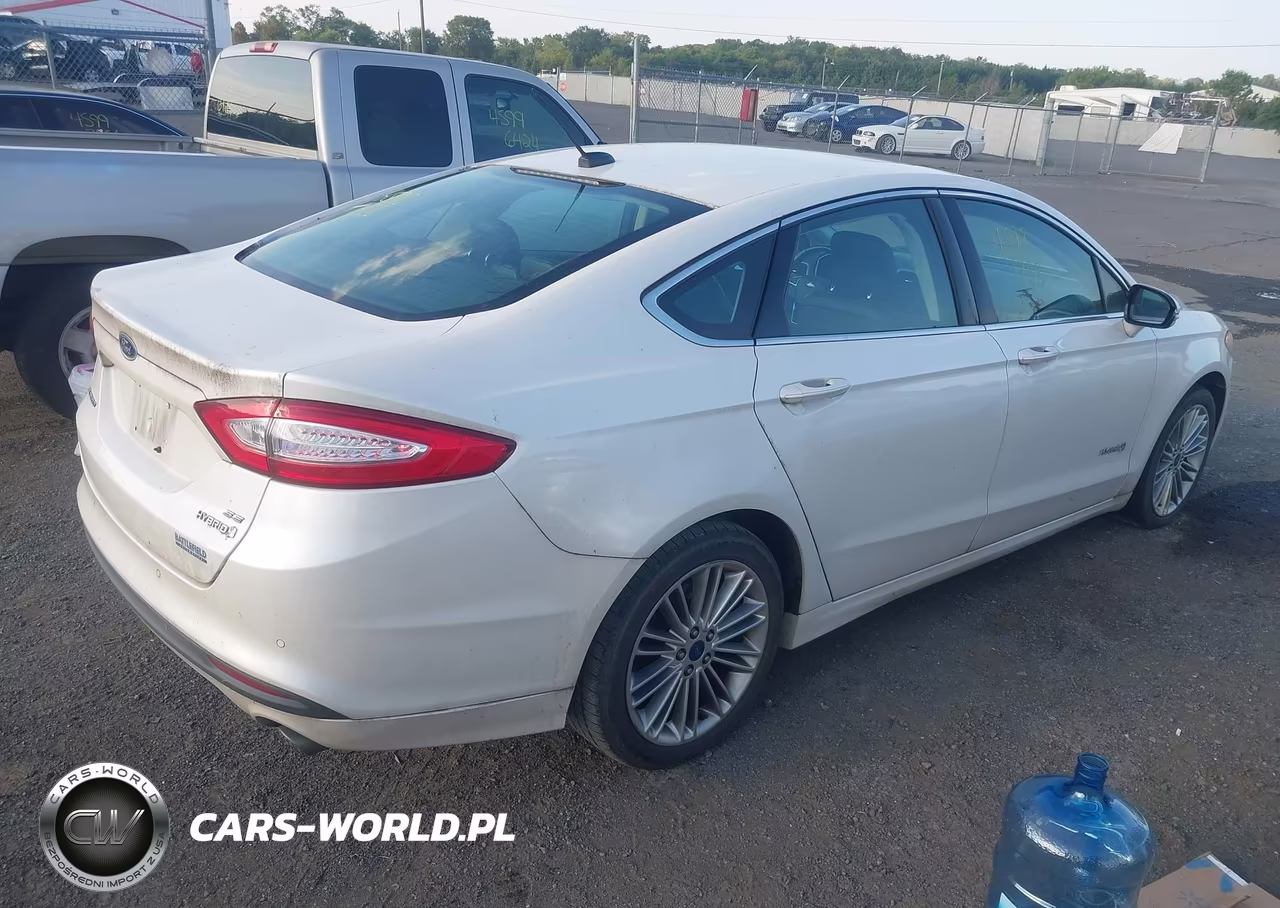 2013 Ford Fusion Hybrid Se VIN:3FA6P0LU3DR225464 - 4