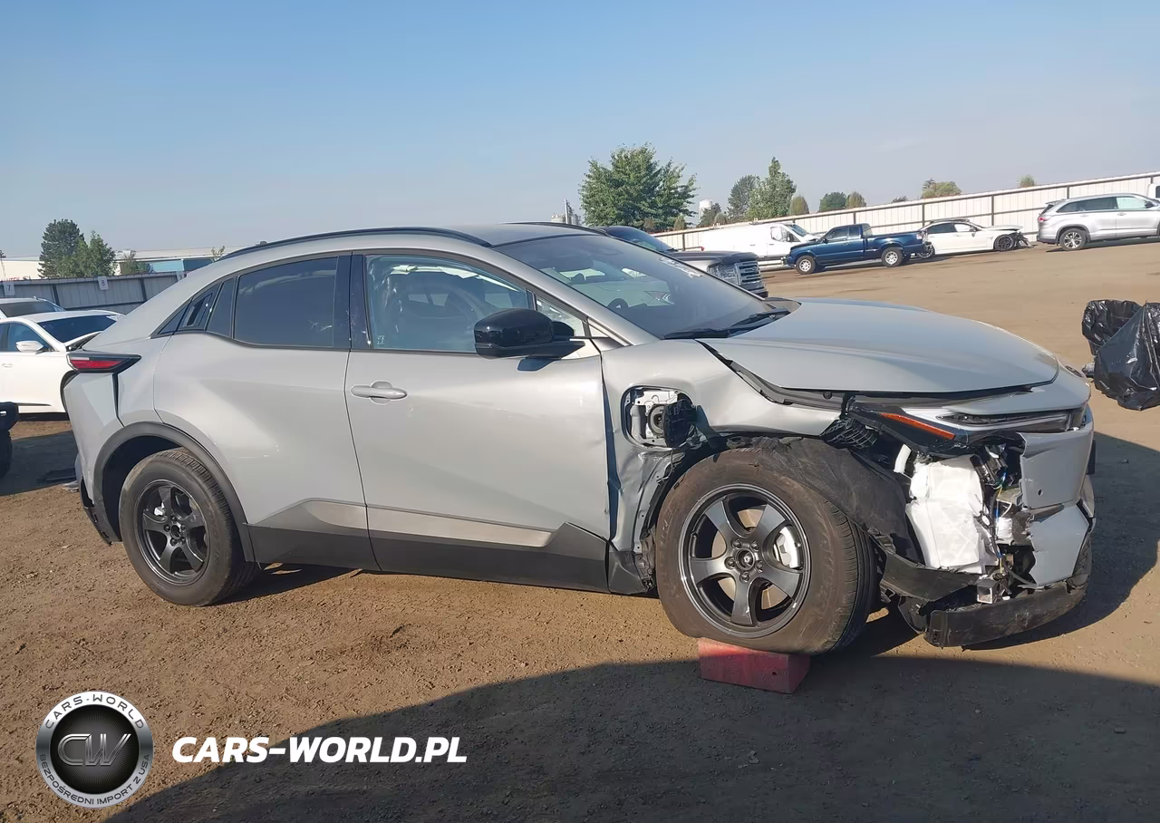2026 Toyota C-Hr Se VIN:JTMAAAAD5TJ012961 - 14