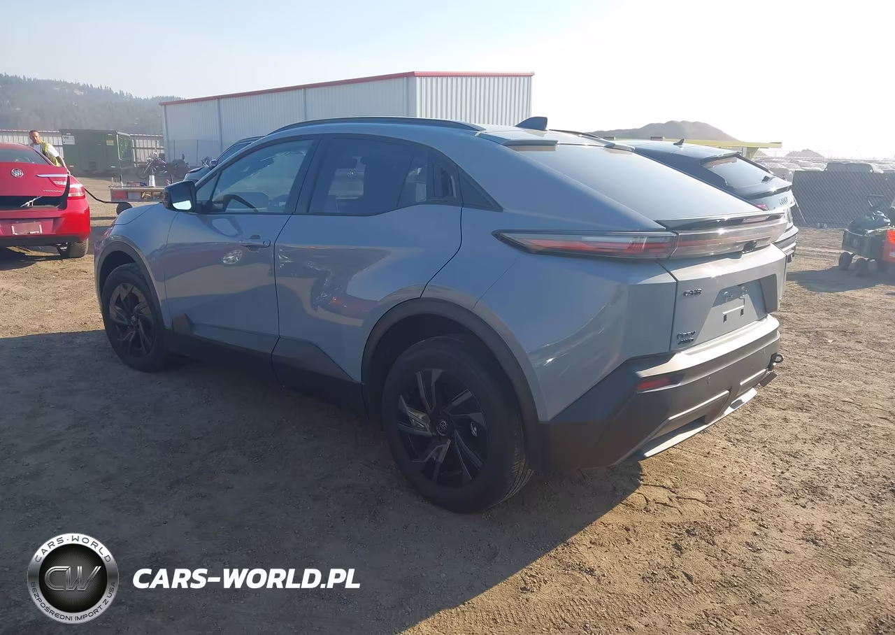2026 Toyota C-Hr Se VIN:JTMAAAAD5TJ012961 - 3