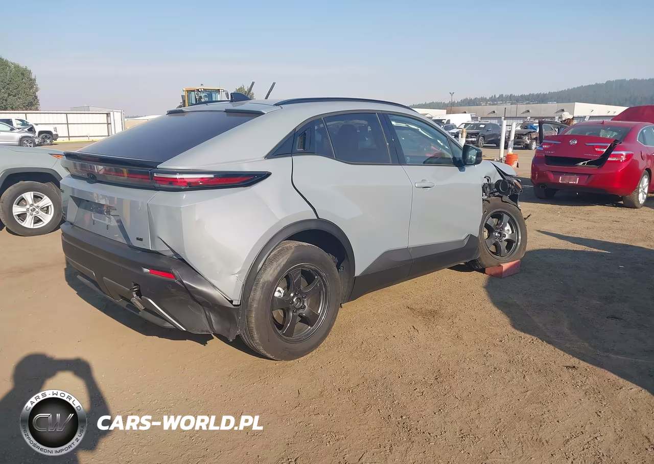 2026 Toyota C-Hr Se VIN:JTMAAAAD5TJ012961 - 4