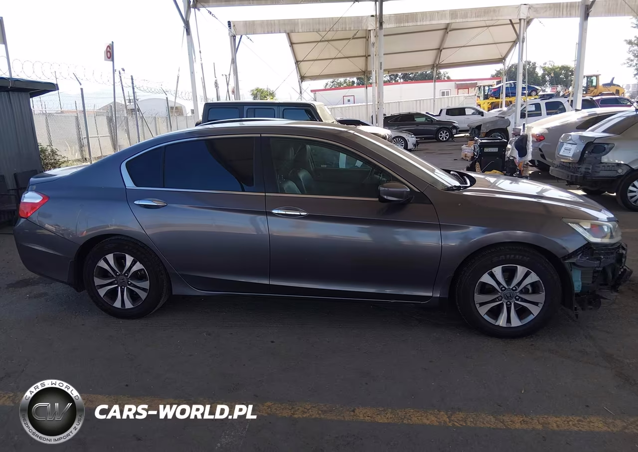 2015 Honda Accord Lx VIN:1HGCR2F3XFA215969 - 16