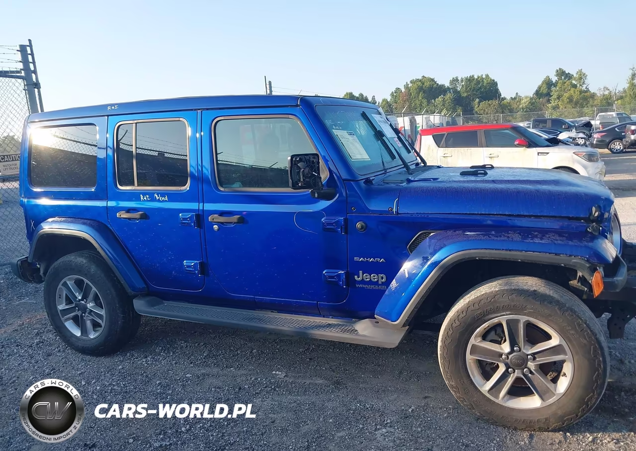 2020 Jeep Wrangler Unlimited Sahara 4X4 VIN:1C4HJXEN6LW103082 - 13