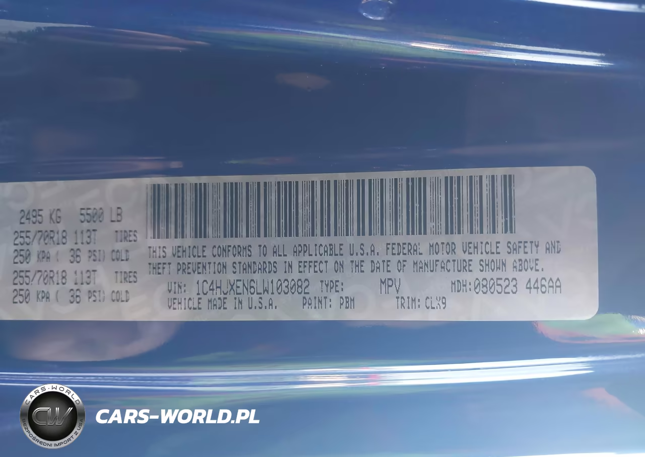 2020 Jeep Wrangler Unlimited Sahara 4X4 VIN:1C4HJXEN6LW103082 - 9