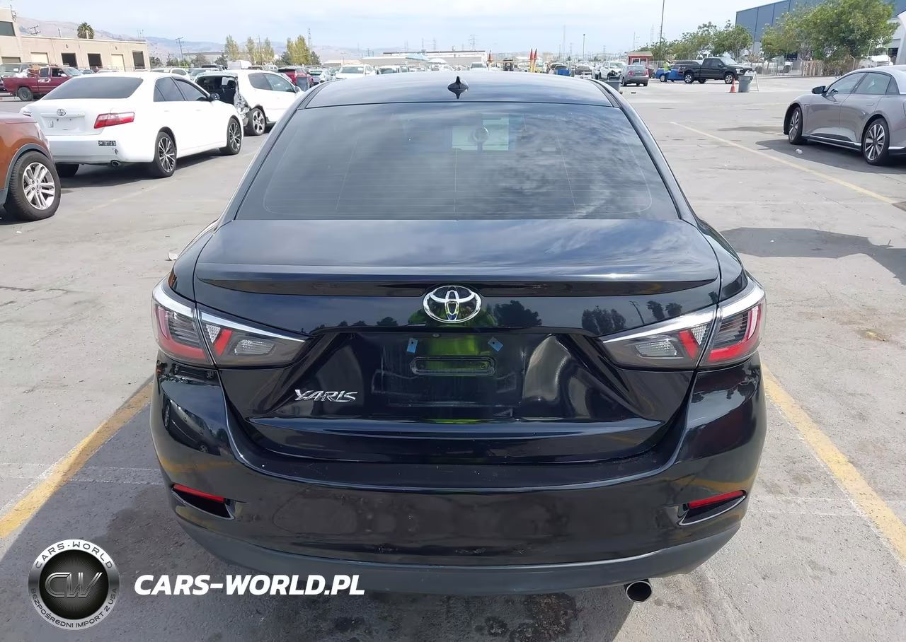 2019 Toyota Yaris Le VIN:3MYDLBYV6KY513865 - 16