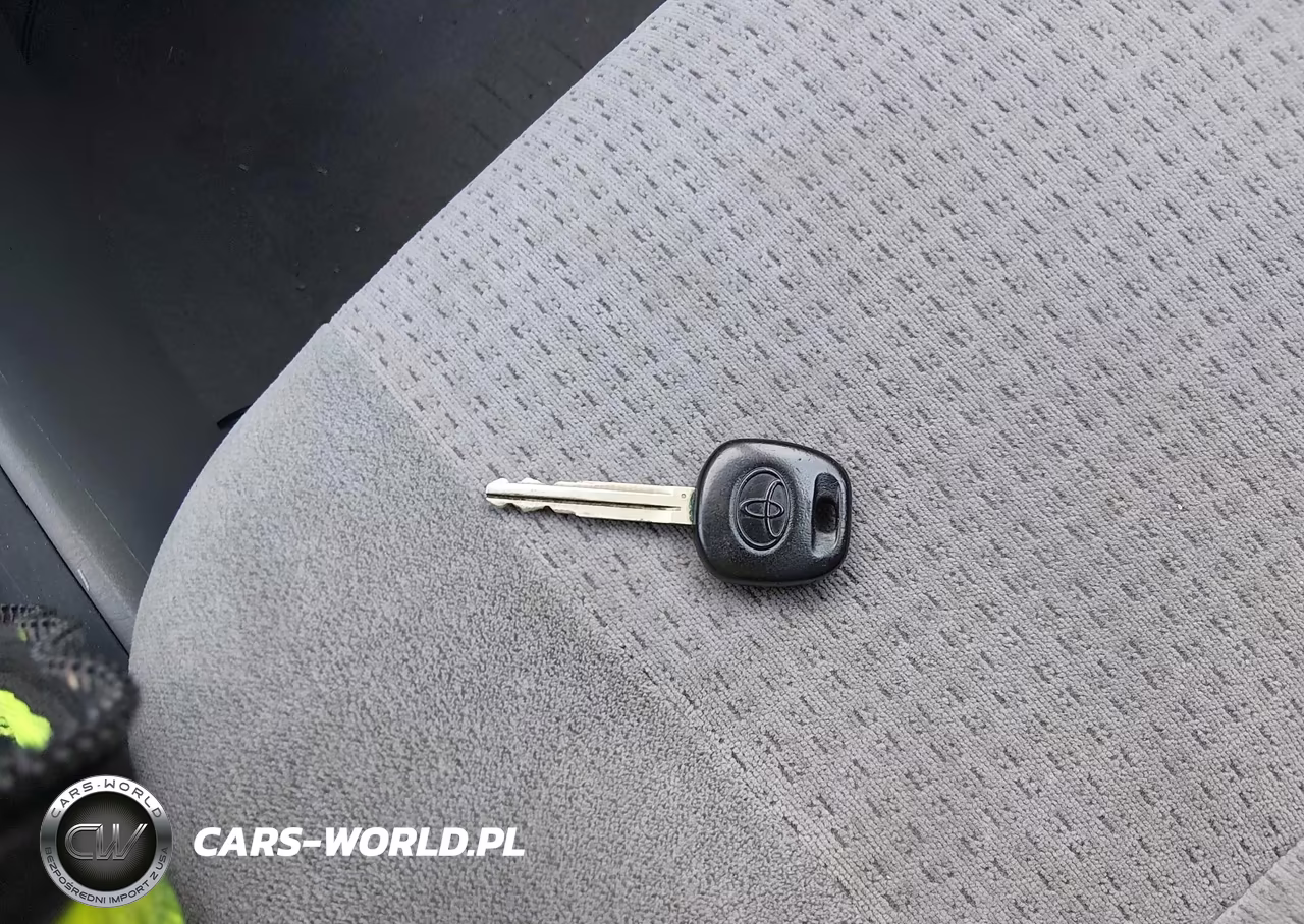 2008 Toyota Corolla Ce VIN:1NXBR32E78Z013305 - 11