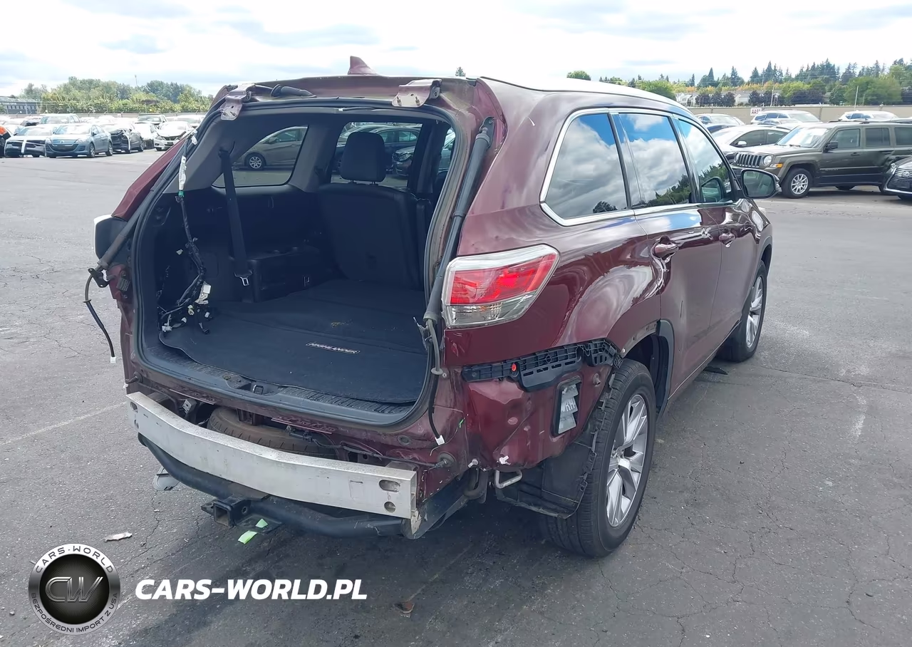 2015 Toyota Highlander Xle V6 VIN:5TDJKRFH5FS140227 - 4