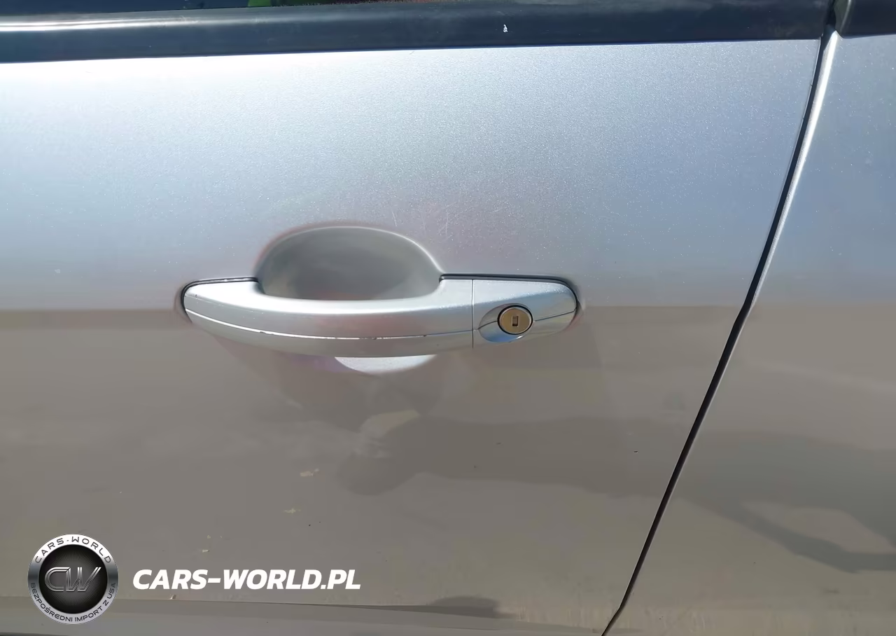2017 Ford Focus Se VIN:1FADP3F24HL296406 - 12