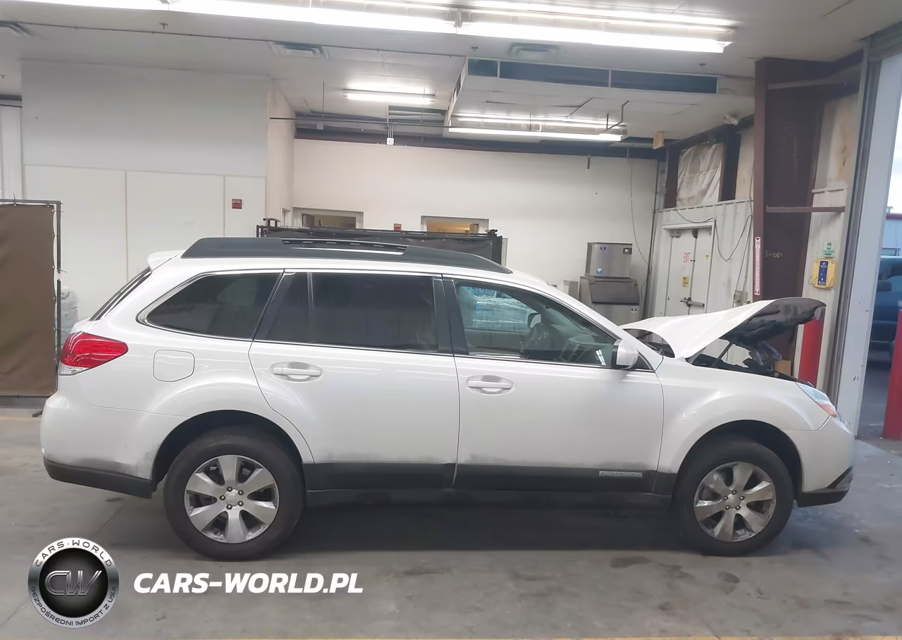 2011 Subaru Outback 3.6R Limited VIN:4S4BRDLC7B2377715 - 13