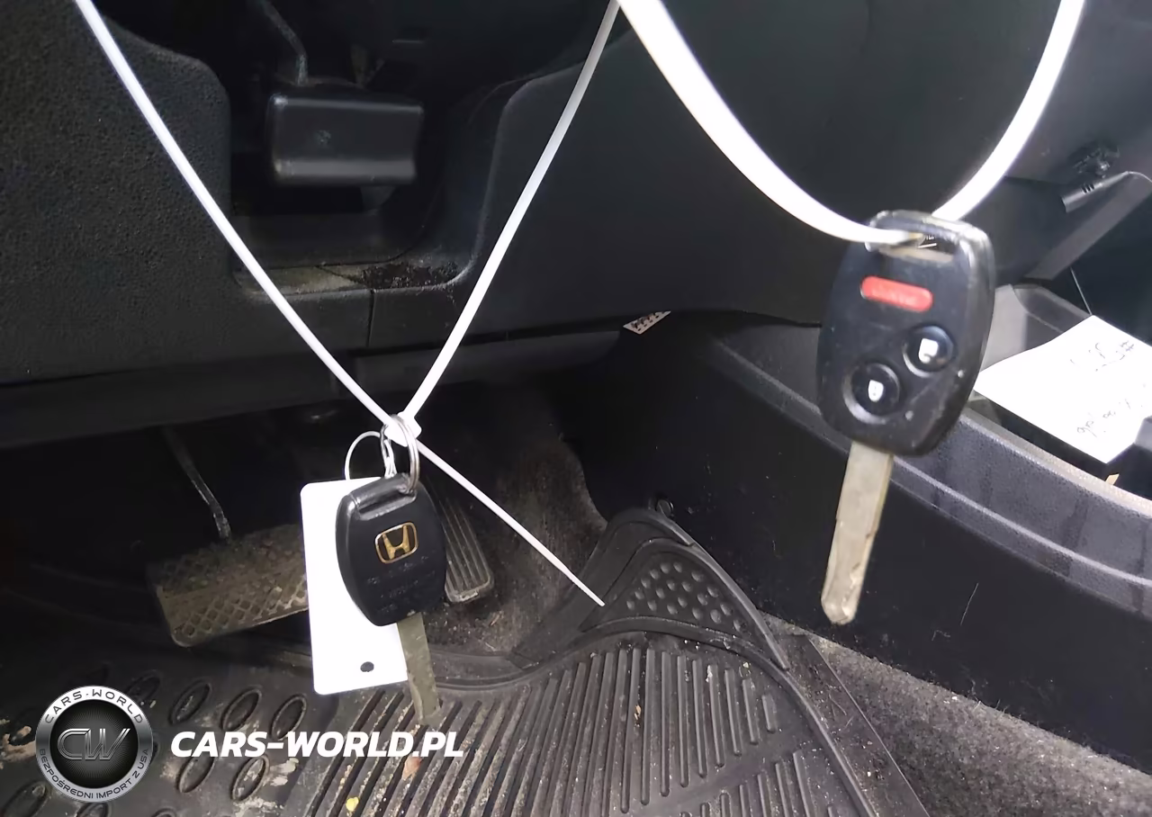 2010 Honda Fit Sport VIN:JHMGE8H47AC004888 - 13
