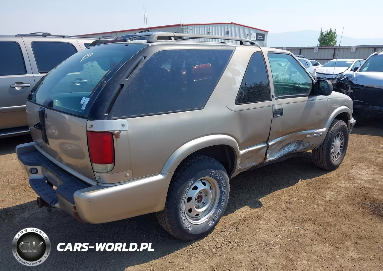 2001 Chevrolet Blazer Ls VIN:1GNCT18W91K206594 - 4