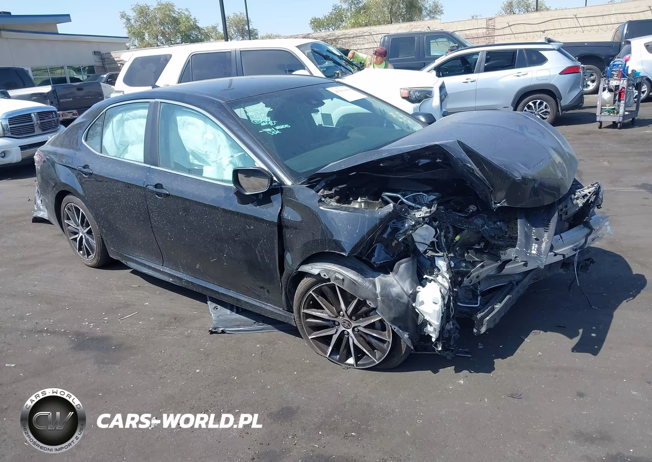 2023 Toyota Camry Se – zdjęcie 1 z 18