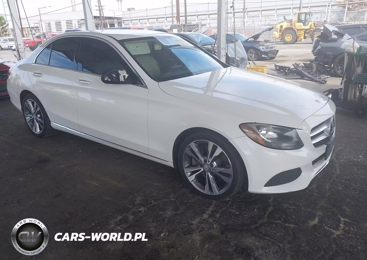 2015 Mercedes-Benz C 300