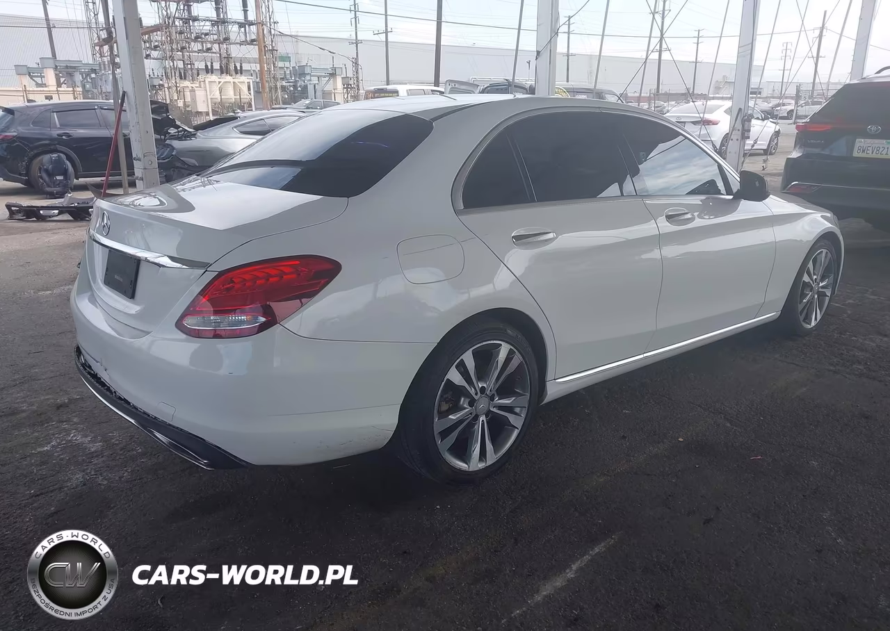 2015 Mercedes-Benz C 300 VIN:55SWF4JB6FU043234 - 4