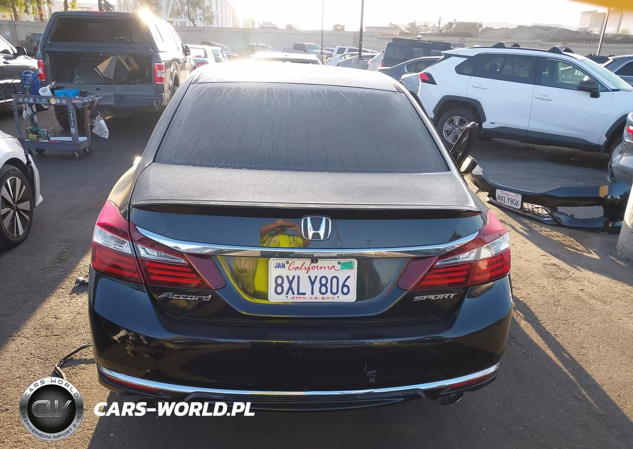 2016 Honda Accord Sport VIN:1HGCR2F5XGA093262 - 17