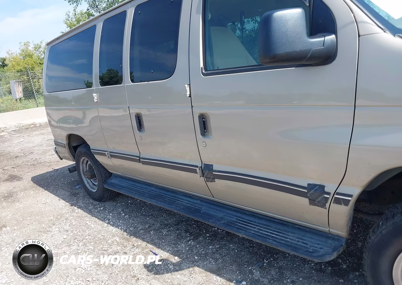 2008 Ford E-350 Super Duty Xl-Xlt VIN:1FBNE31L58DA77361 - 18
