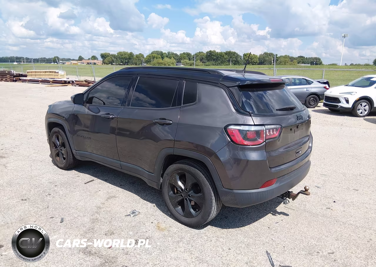 2019 Jeep Compass Altitude Fwd VIN:3C4NJCBB8KT613301 - 3
