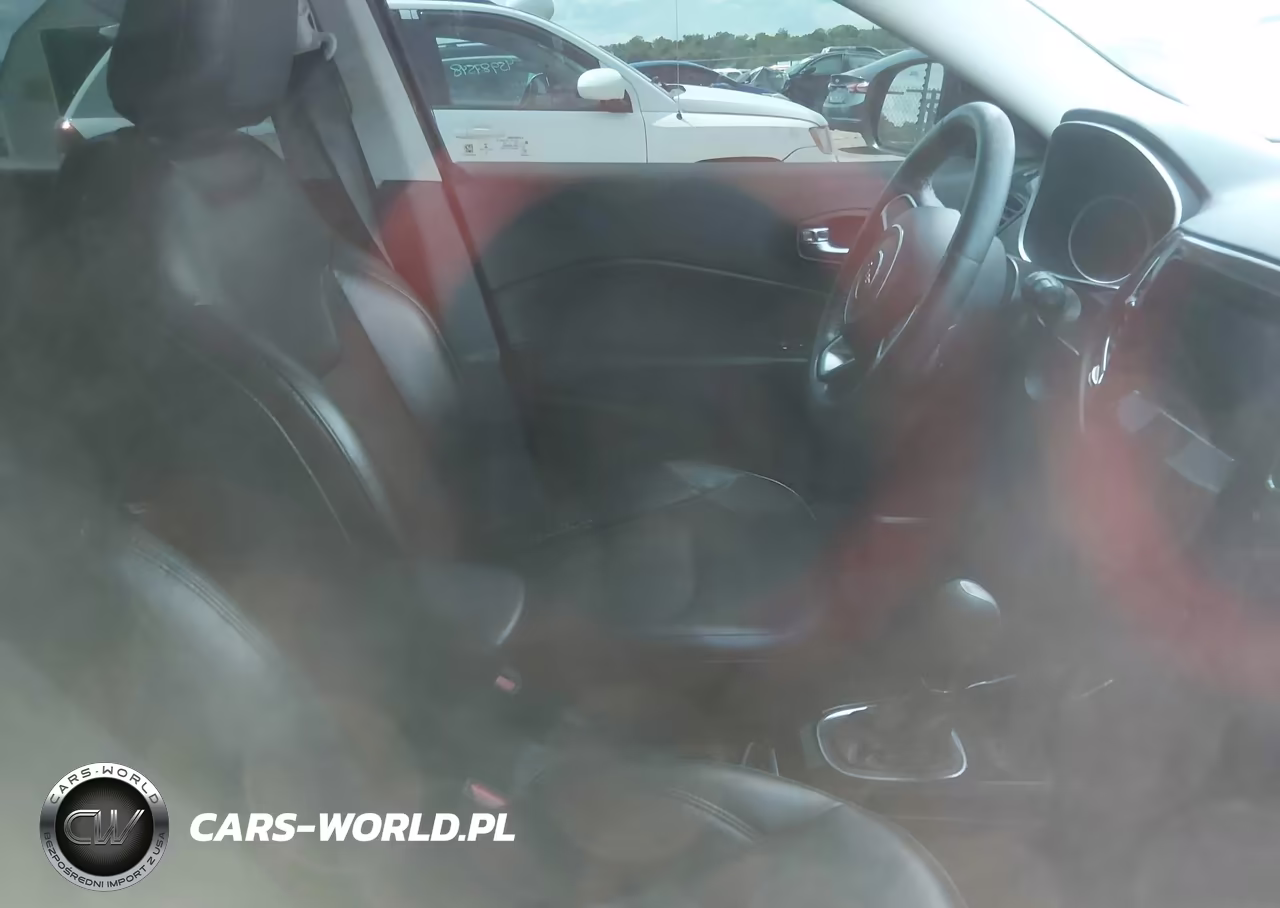2019 Jeep Compass Altitude Fwd VIN:3C4NJCBB8KT613301 - 5
