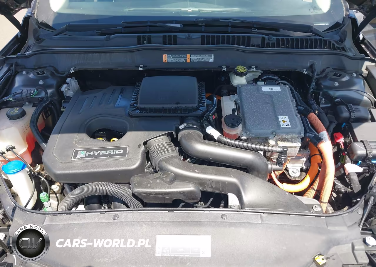 2018 Ford Fusion Hybrid S VIN:3FA6P0UU3JR101267 - 10