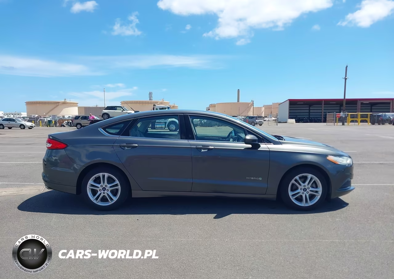 2018 Ford Fusion Hybrid S VIN:3FA6P0UU3JR101267 - 14