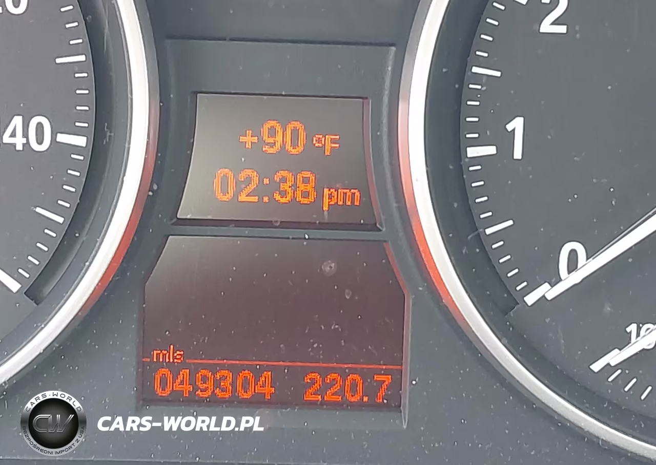 2015 BMW X1 xDrive35I VIN:WBAVM5C51FVV94492 - 15