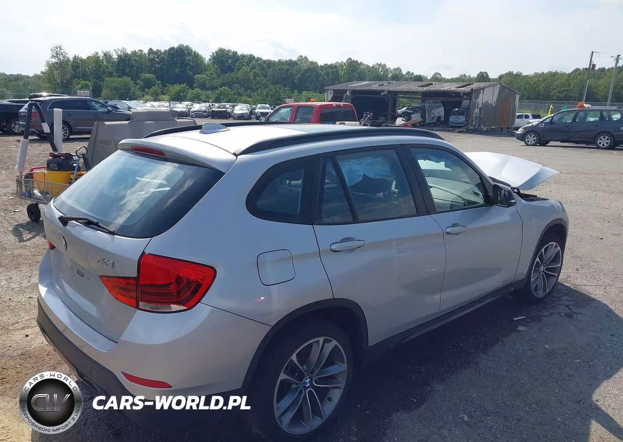 2015 BMW X1 xDrive35I VIN:WBAVM5C51FVV94492 - 4